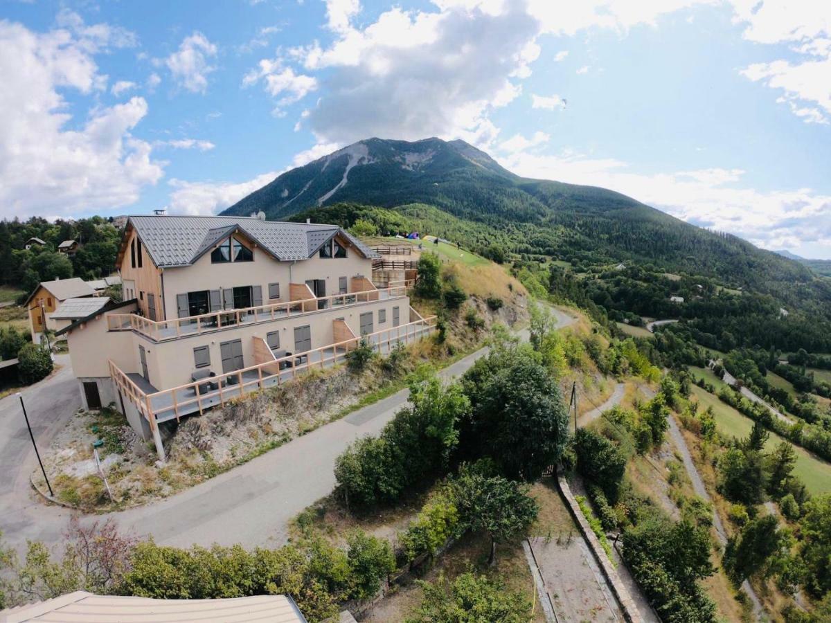 Paralodge Saint-Vincent-les-Forts Exterior photo